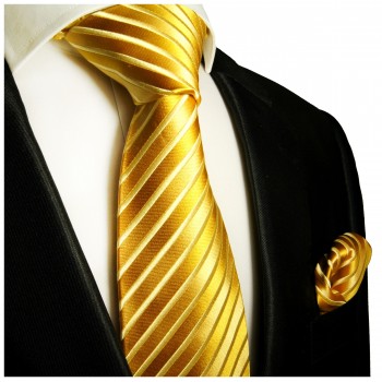 Goldene Krawatte gestreift