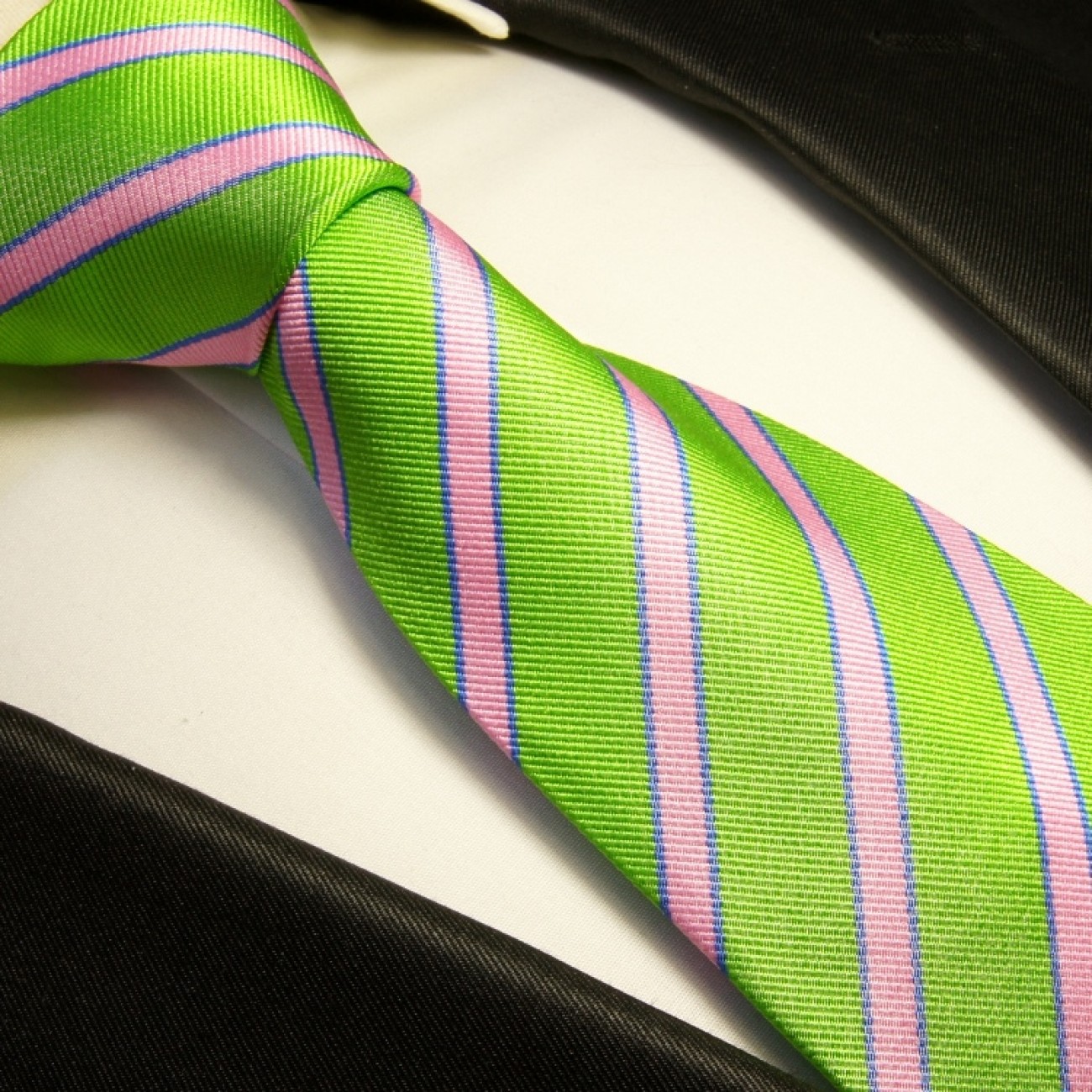 gruen pinke Krawatte