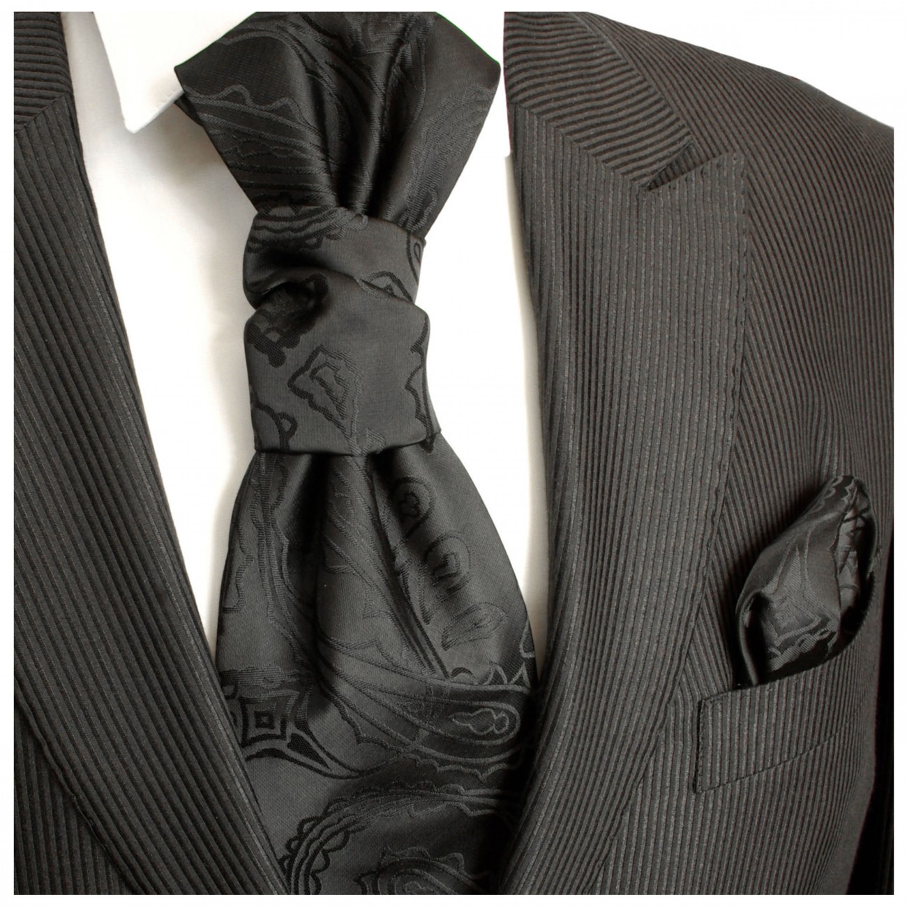 Schwarze Hochzeitskrawatte mit Einstecktuch paisley | Plastron | Hochzeit  Ascot Krawatte